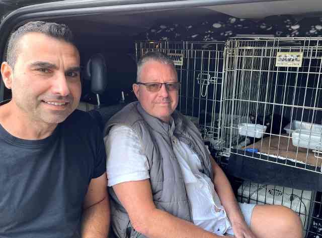 Mehmet, Peter, Bruno & Luna on their journey from Frigiliana in Málaga, S.Spain to E.Grinstead in Surrey, UK.